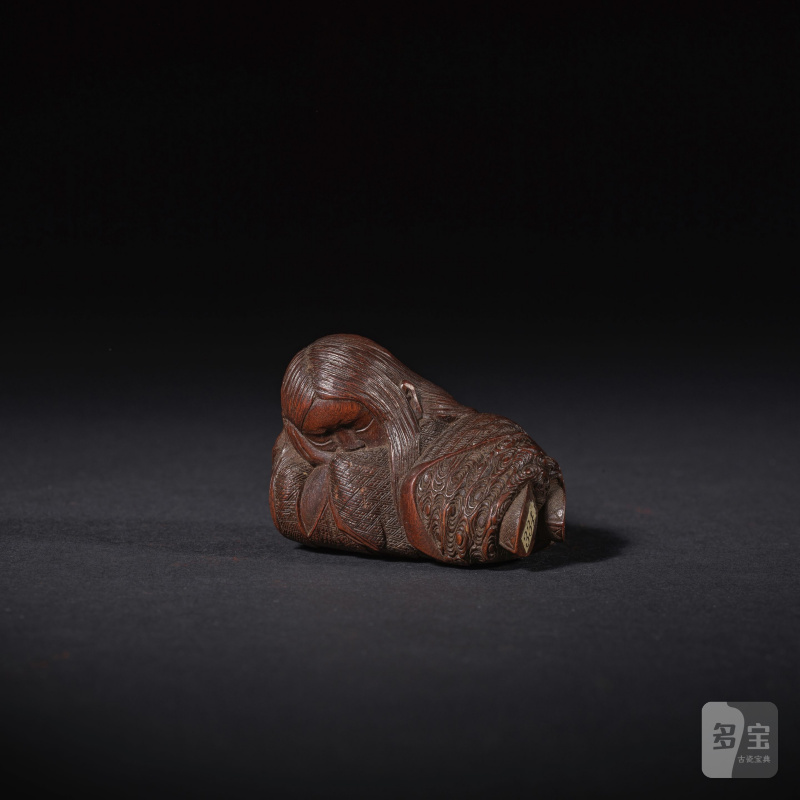木彫根付 猩々 銘「一貫」 19世紀 | NETSUKE EN BOIS REPRÉSENTANT UN SHOJO ENDORMI